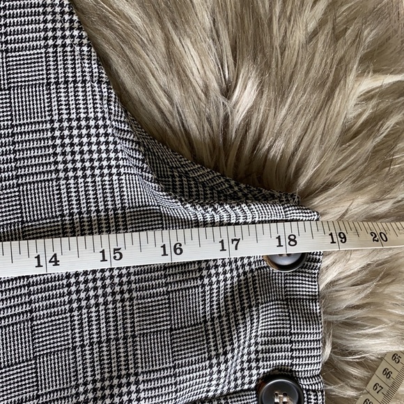 URBAN Romantics Wide Leg Checkered Jumpsuit - Picture 5 of 7